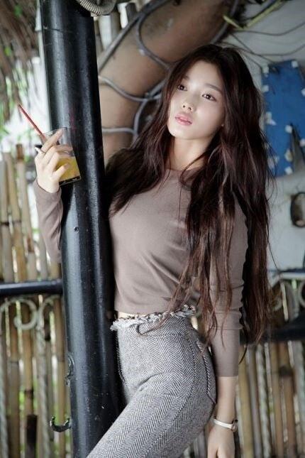 김유정 성숙미