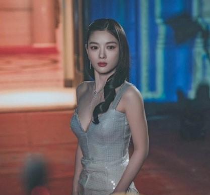 김유정 성숙미