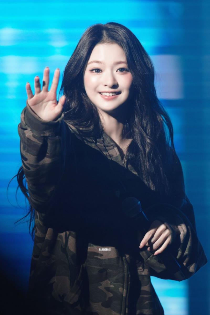프로미스나인 이나경