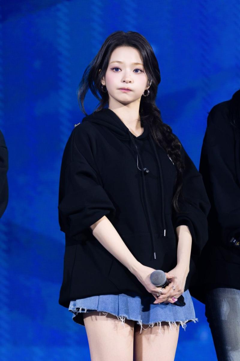 프로미스나인 이나경