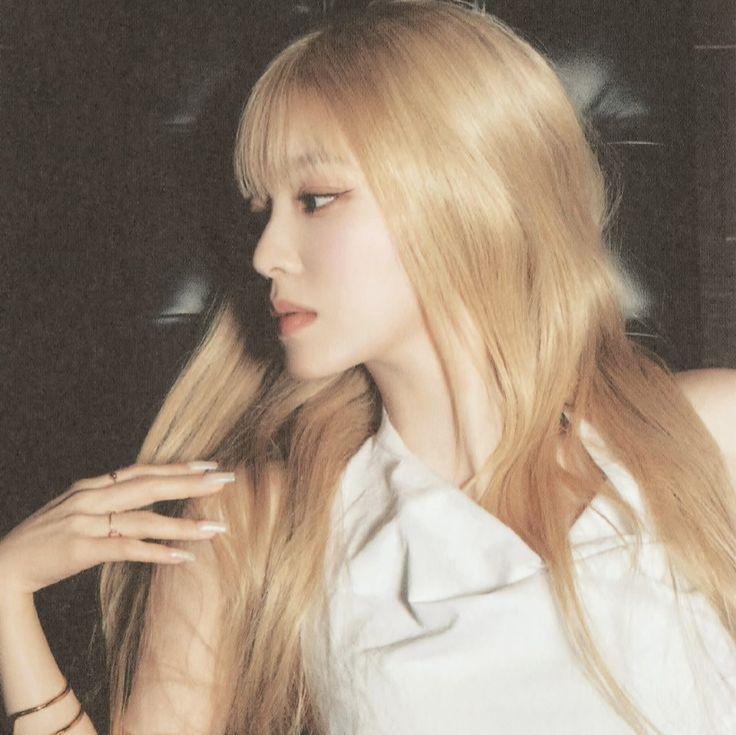 금발 아이린