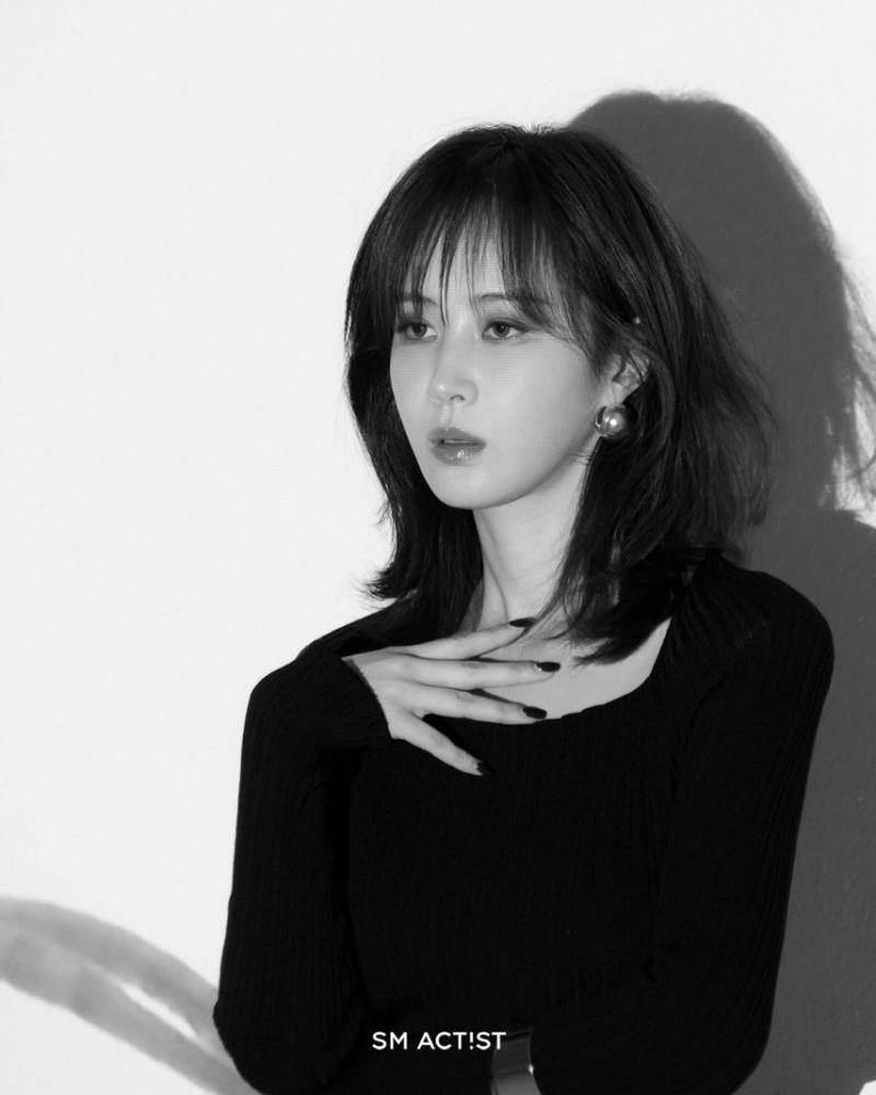 윤아 소녀시대 버버리/ 권유리/ 효연 유리 수영