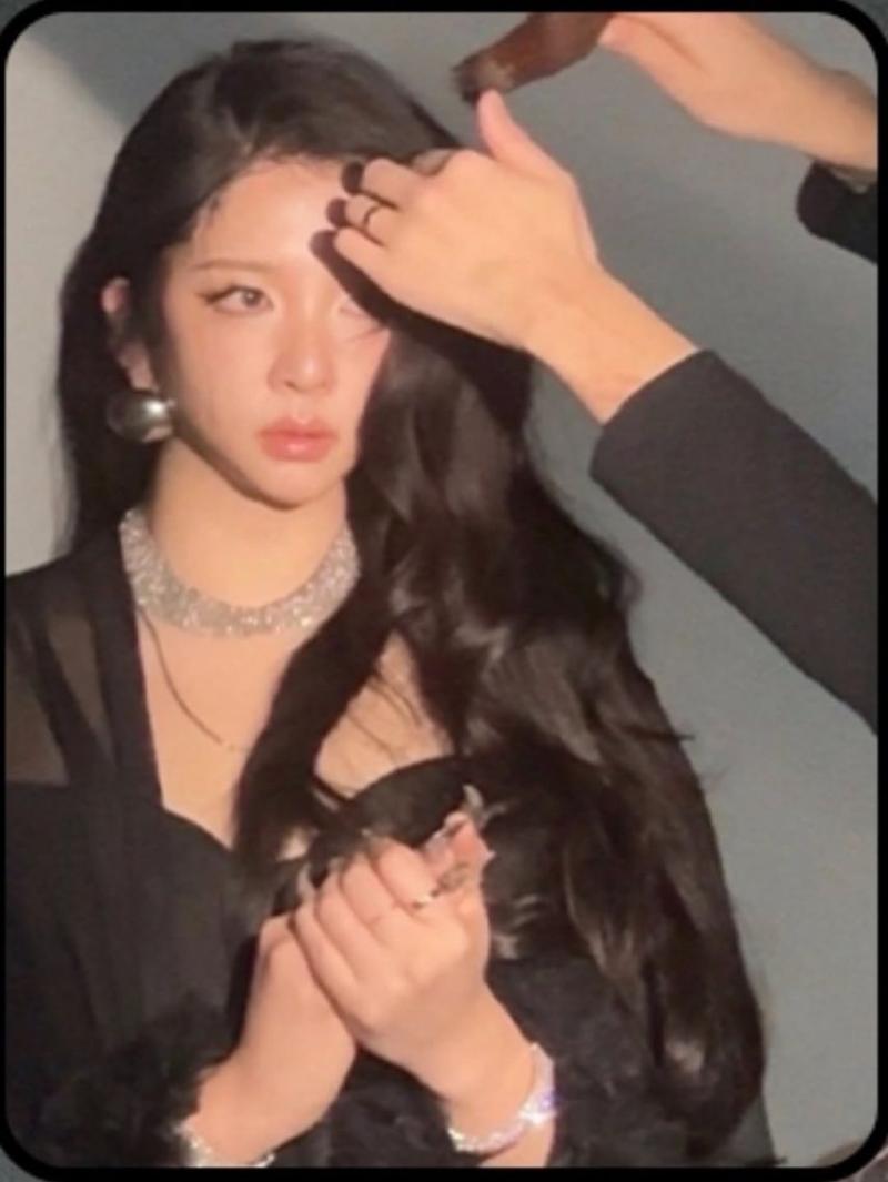KARD (카드) 전지우