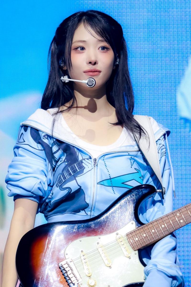QWER 히나