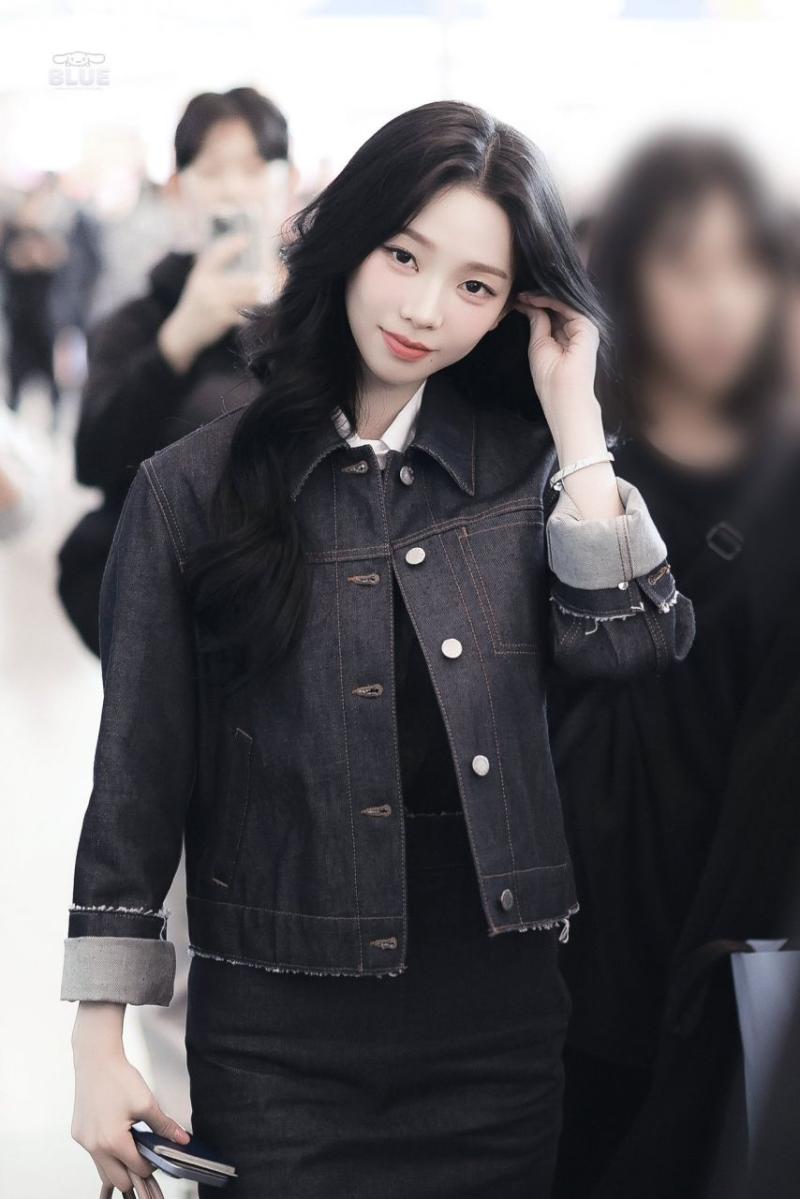 오늘자 밀라노로 출국하는 에스파 카리나