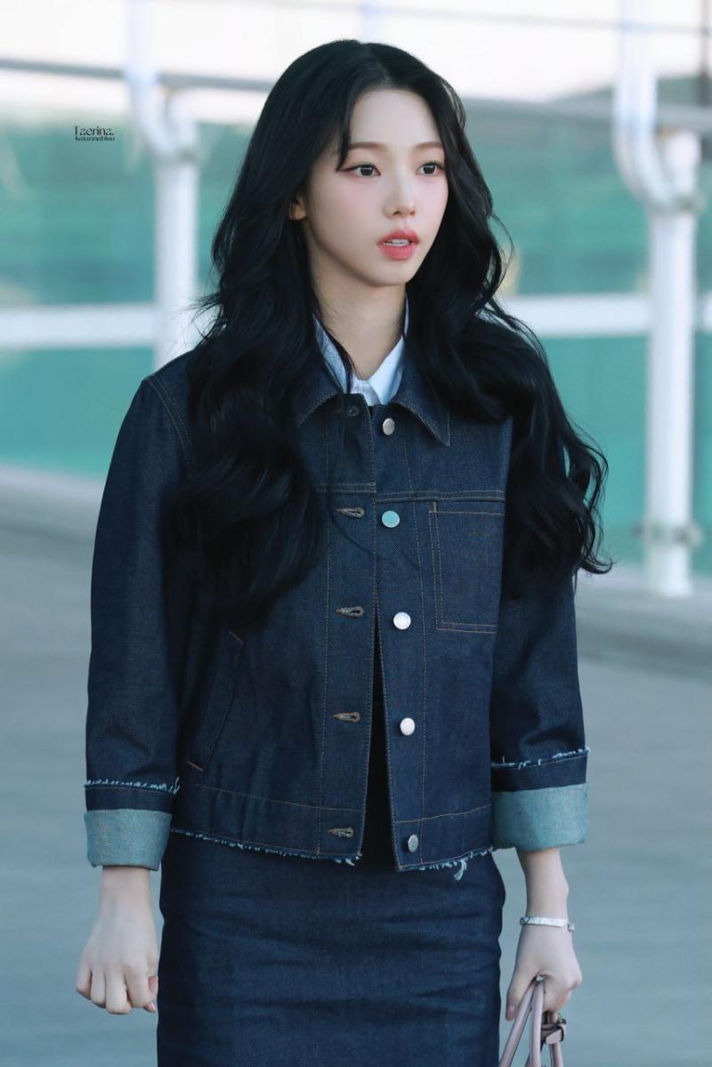 오늘자 밀라노로 출국하는 에스파 카리나