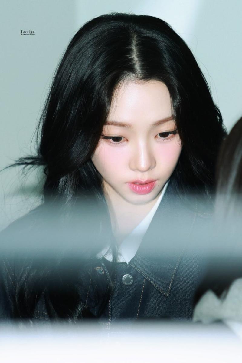 오늘자 밀라노로 출국하는 에스파 카리나