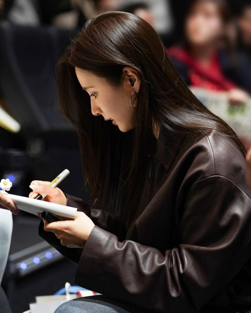 신세경 SNS