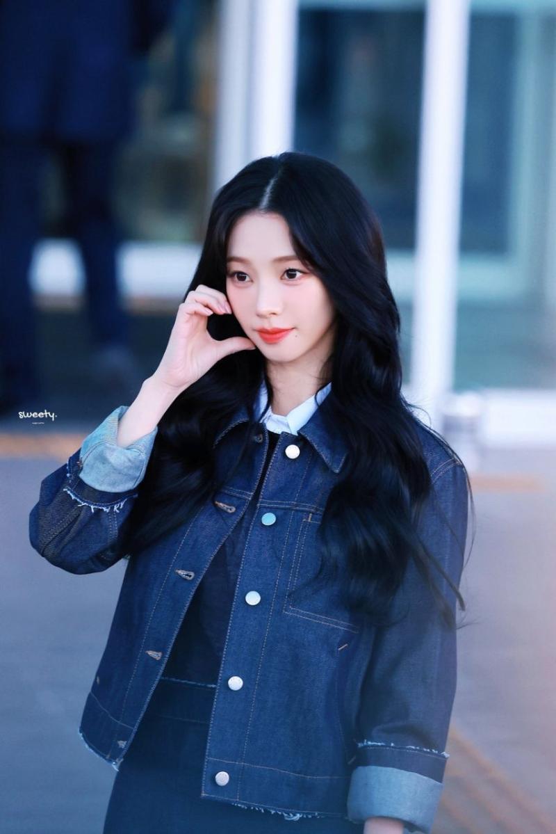 에스파 카리나 밀라노로 출국