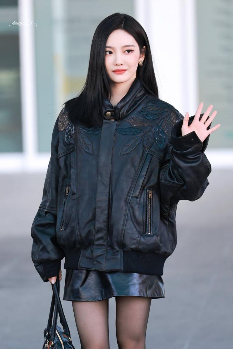 오늘자 밀라노로 출국 하는 에스파 닝닝