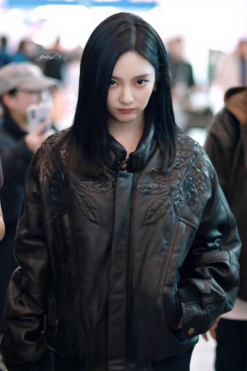 오늘자 밀라노로 출국 하는 에스파 닝닝