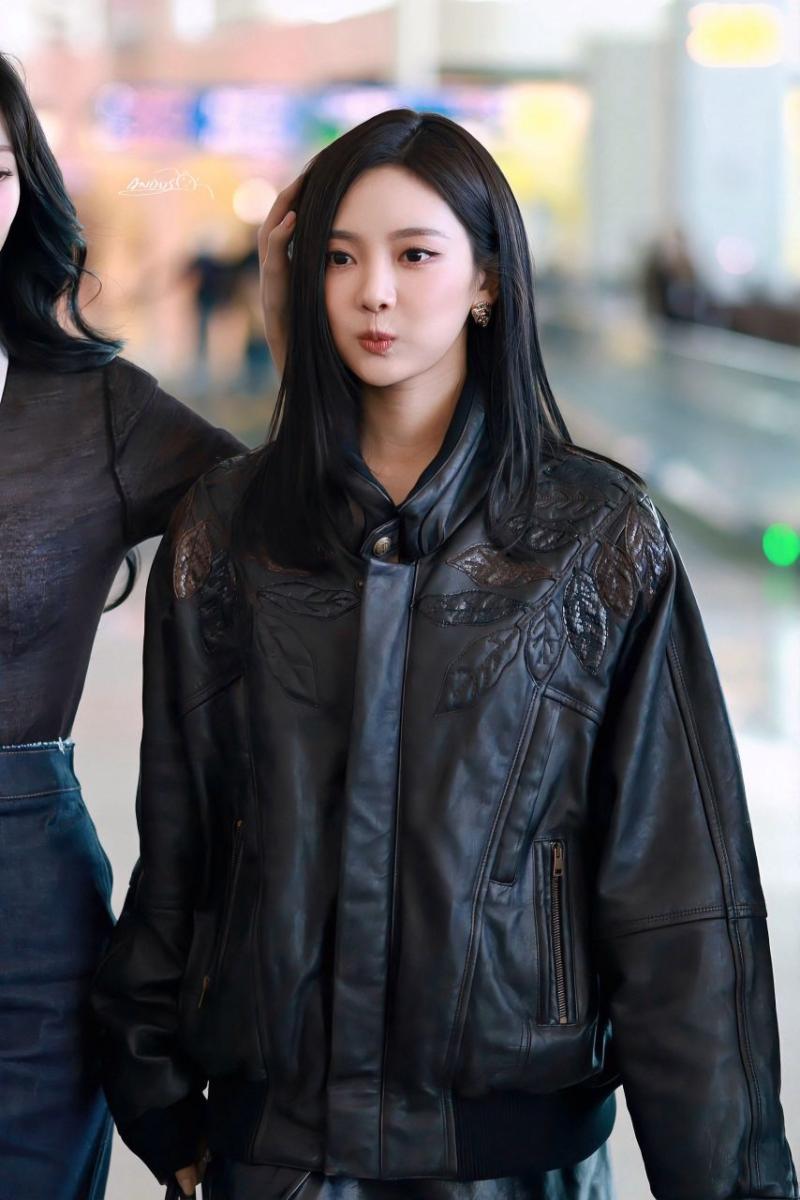 오늘자 밀라노로 출국 하는 에스파 닝닝