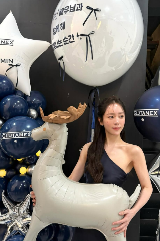 한지민 뭘 해도 이쁨