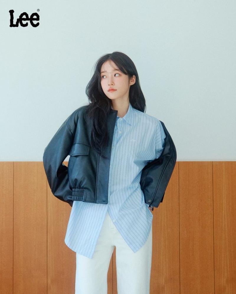 노윤서 Lee리