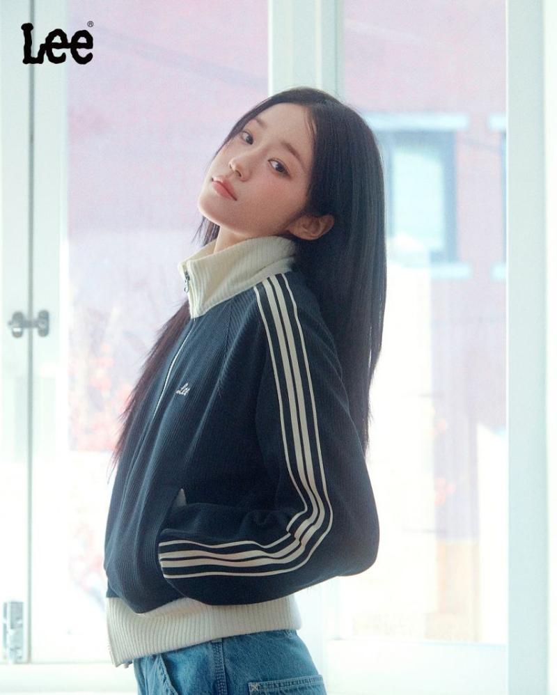 노윤서 Lee리