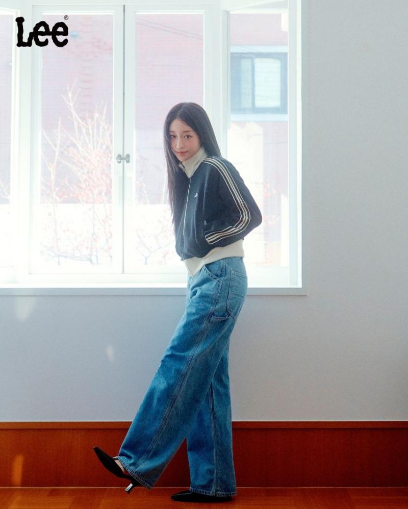 노윤서 Lee리