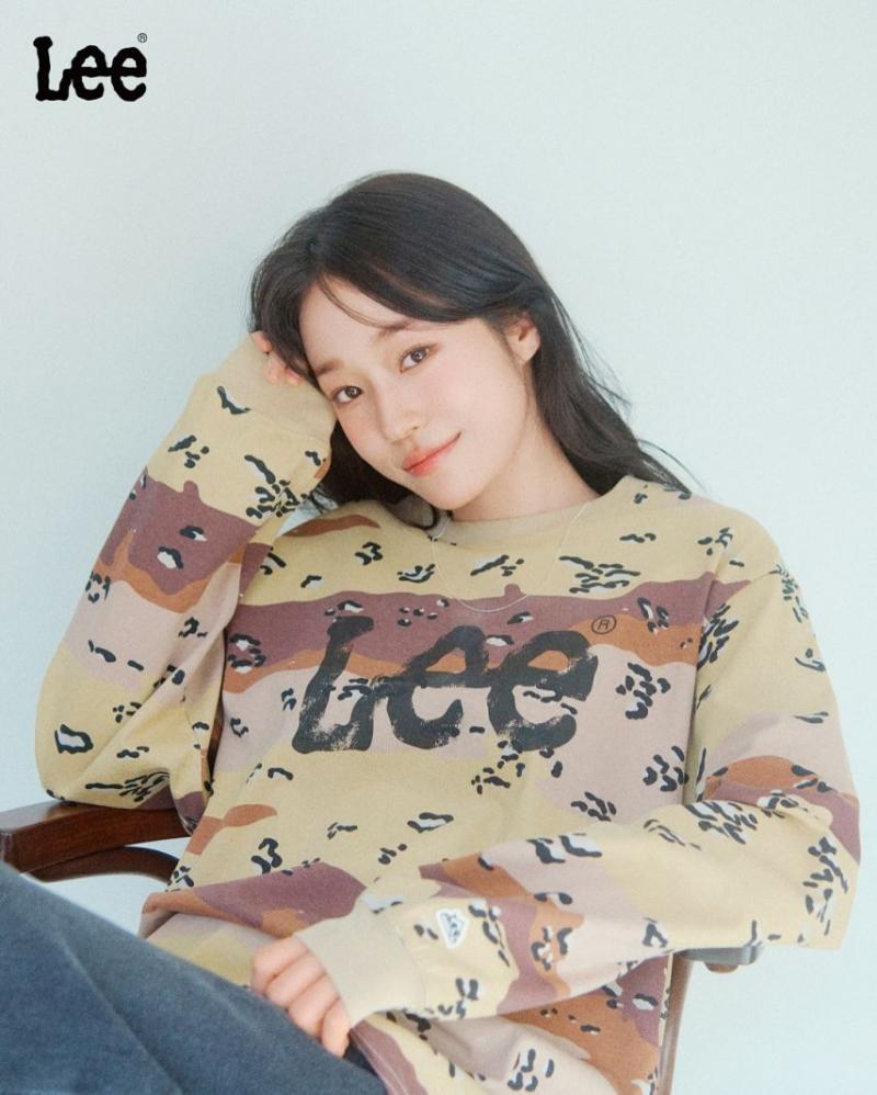 노윤서 Lee리