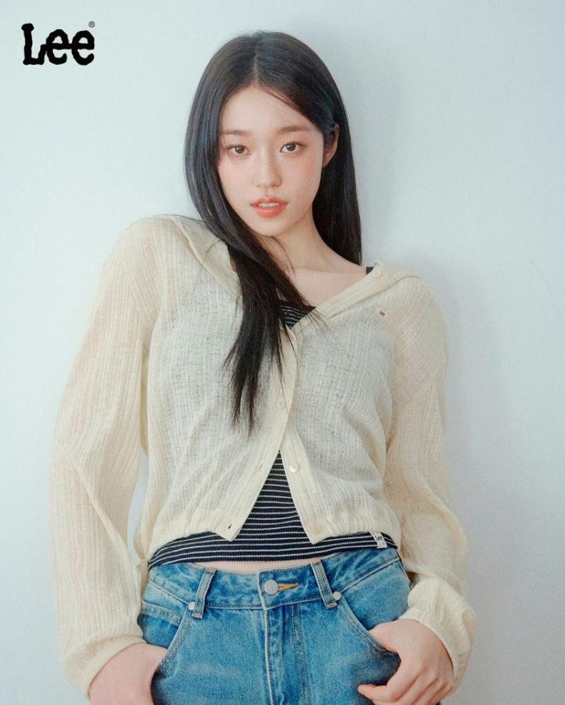 노윤서 Lee리