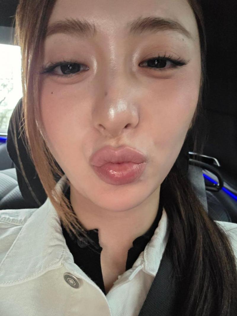 르세라핌 허윤진