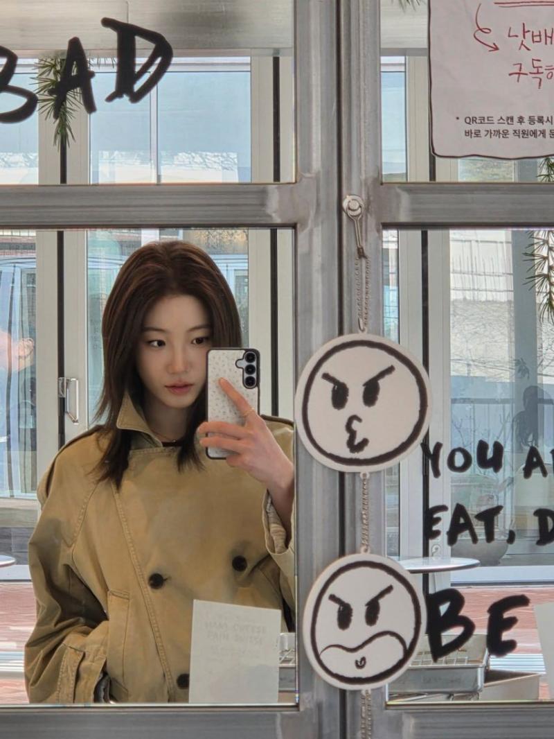 르세라핌 카즈하,홍은채