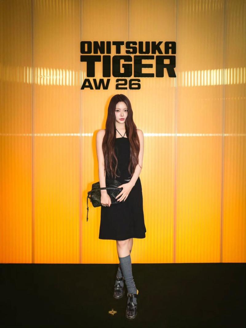 르세라핌 카즈하,홍은채