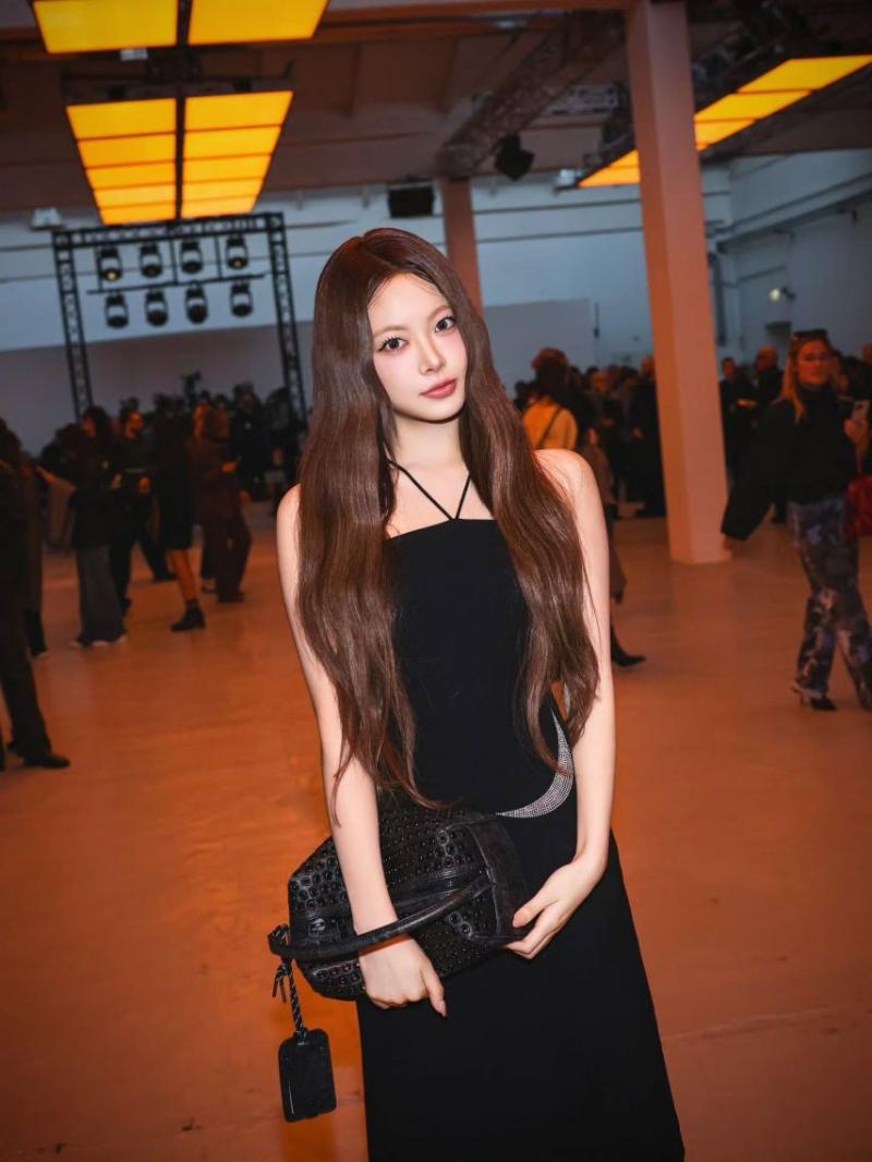 르세라핌 카즈하,홍은채