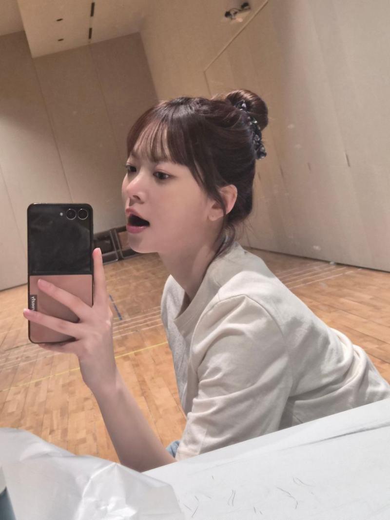 르세라핌 카즈하,홍은채