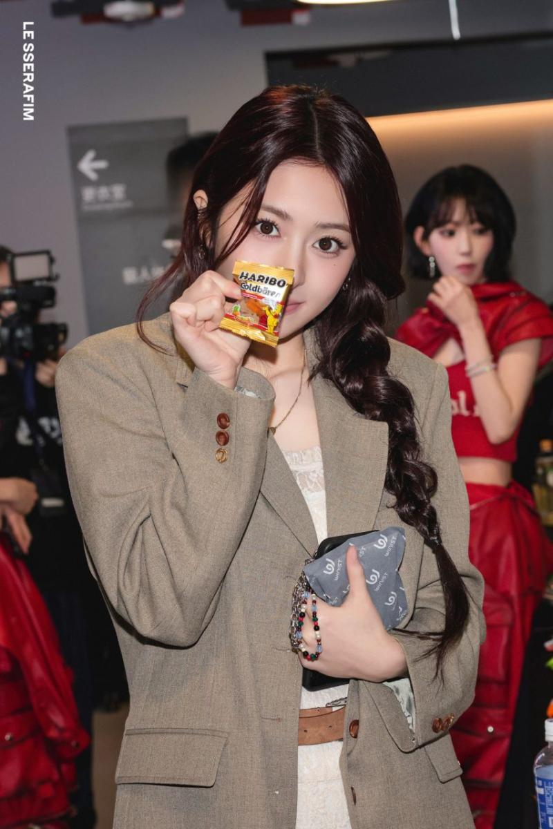 르세라핌 허윤진