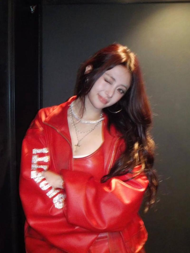 르세라핌 허윤진