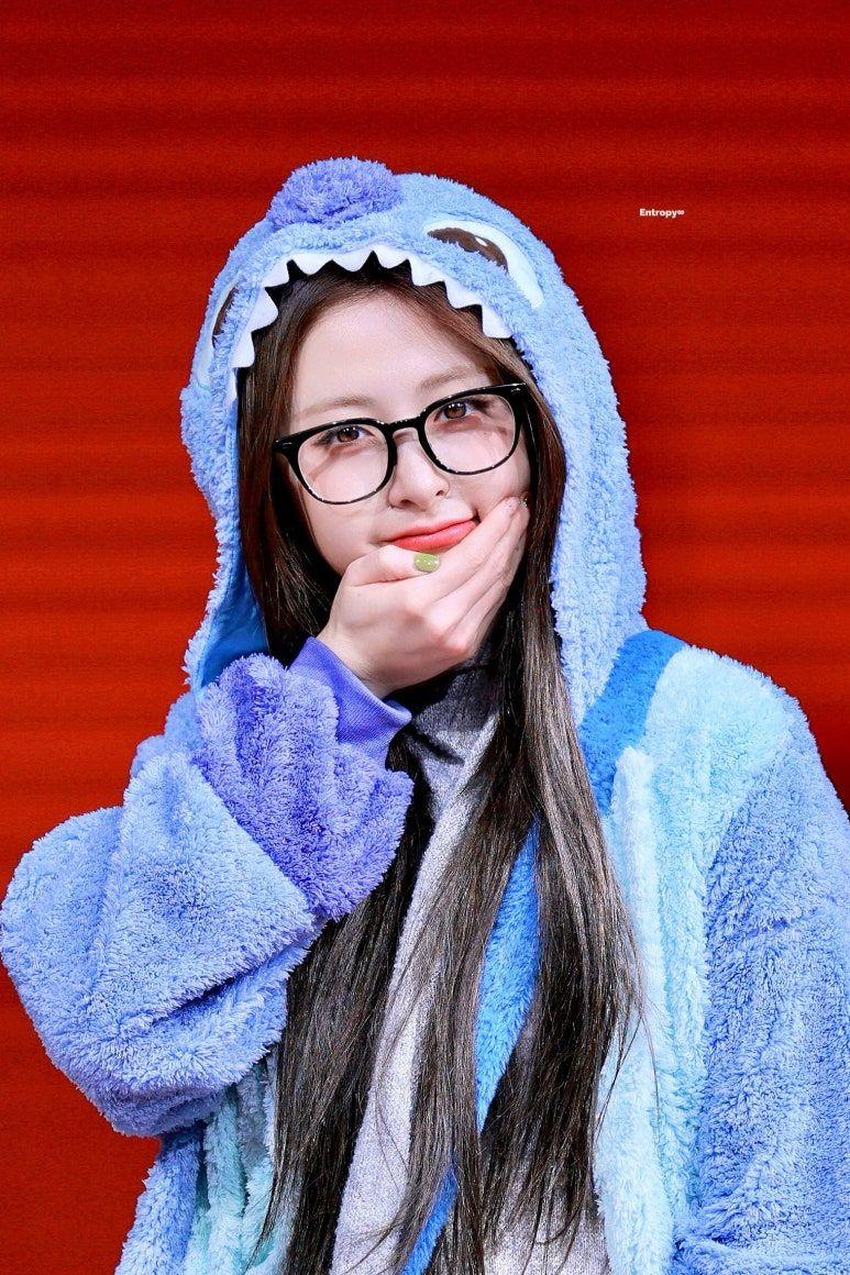 르세라핌 허윤진