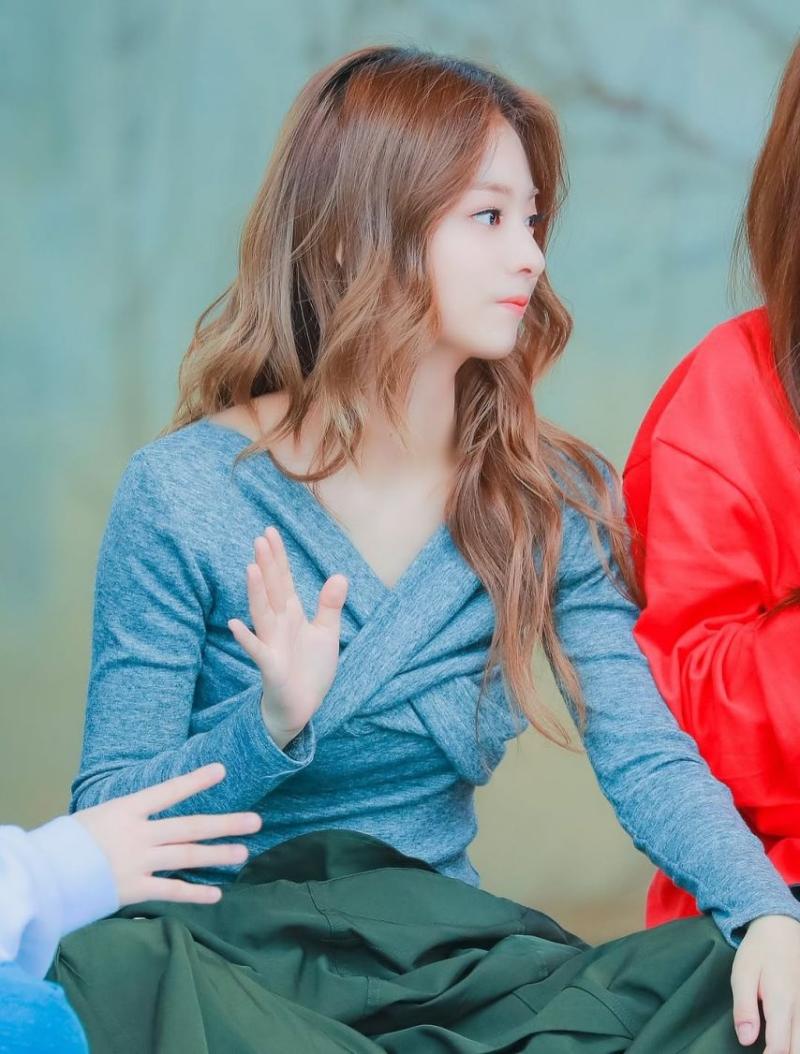 프로미스나인 (fromis_9) 이나경