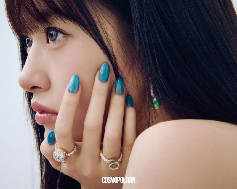 아이브 안유진 코스모폴리탄