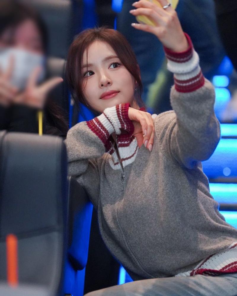 신세경 휴민트 무대인사4