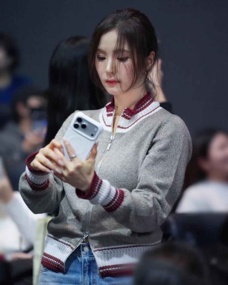 신세경 휴민트 무대인사4