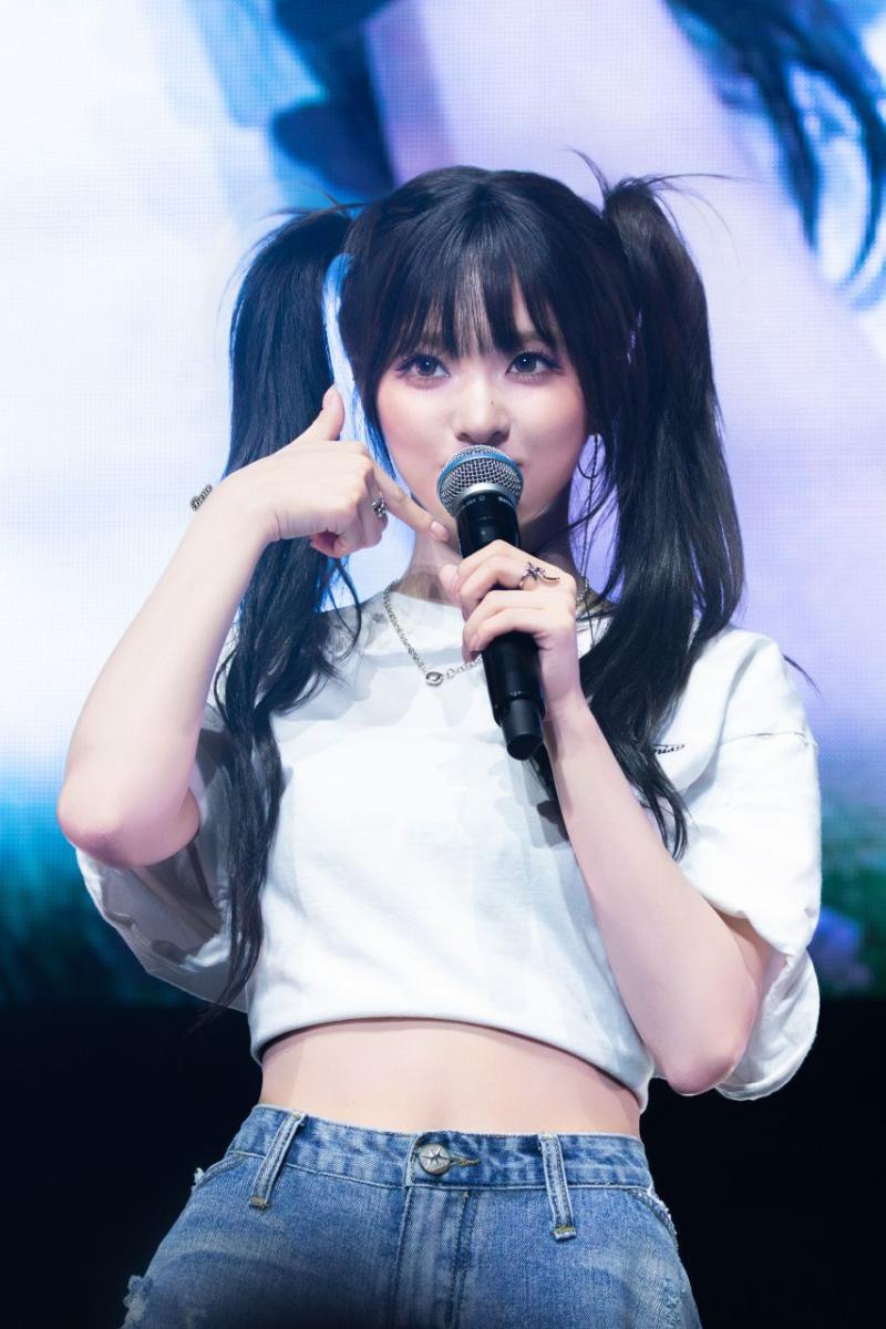 프로미스나인 이나경
