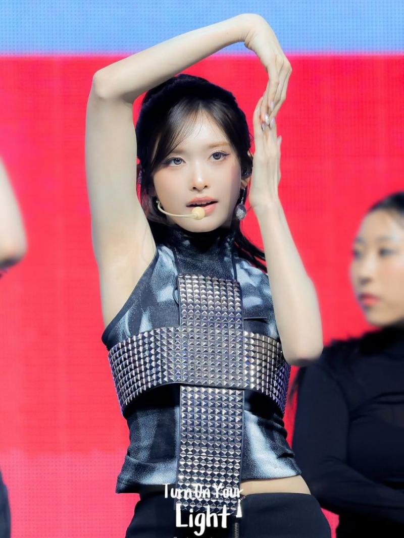 IVE (아이브) 이서