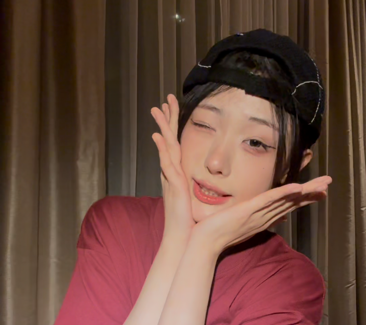 QWER 히나