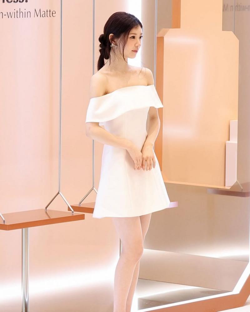 아일릿 (ILLIT) 모카