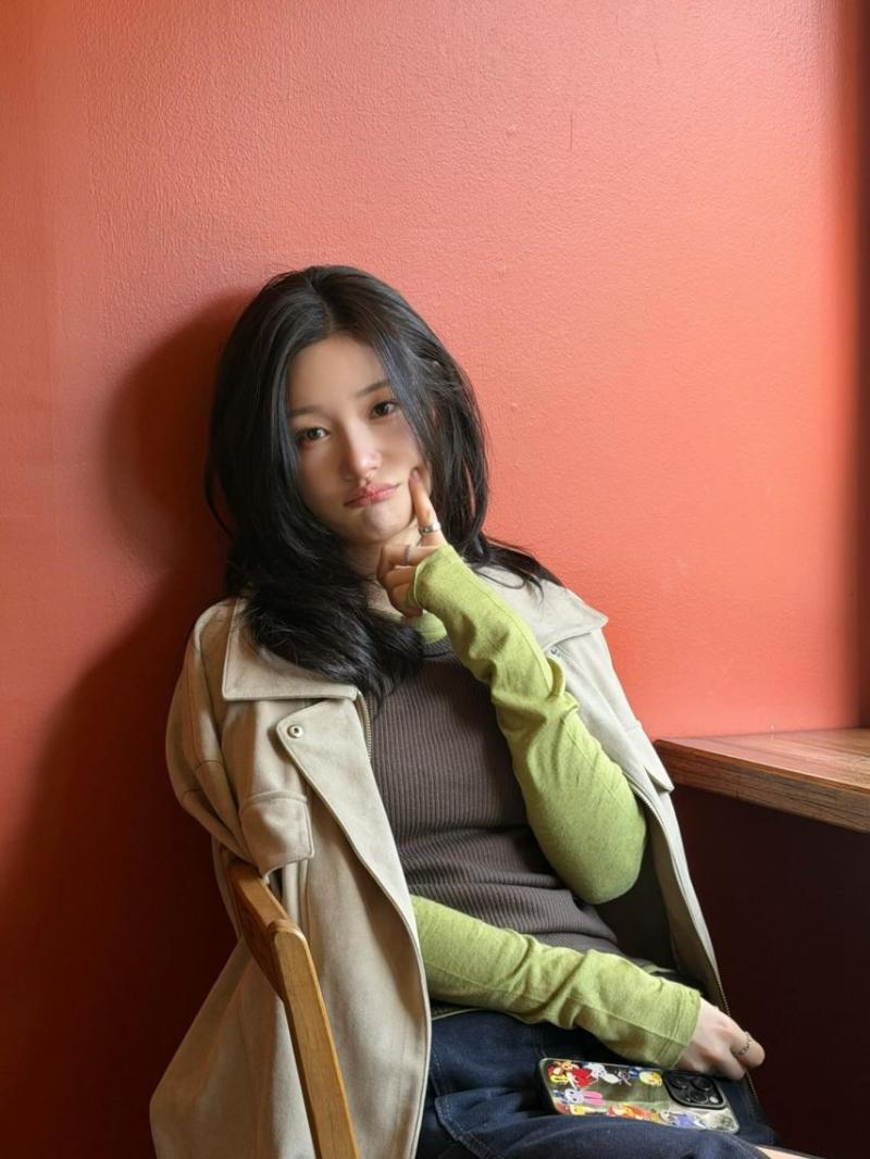 정채연