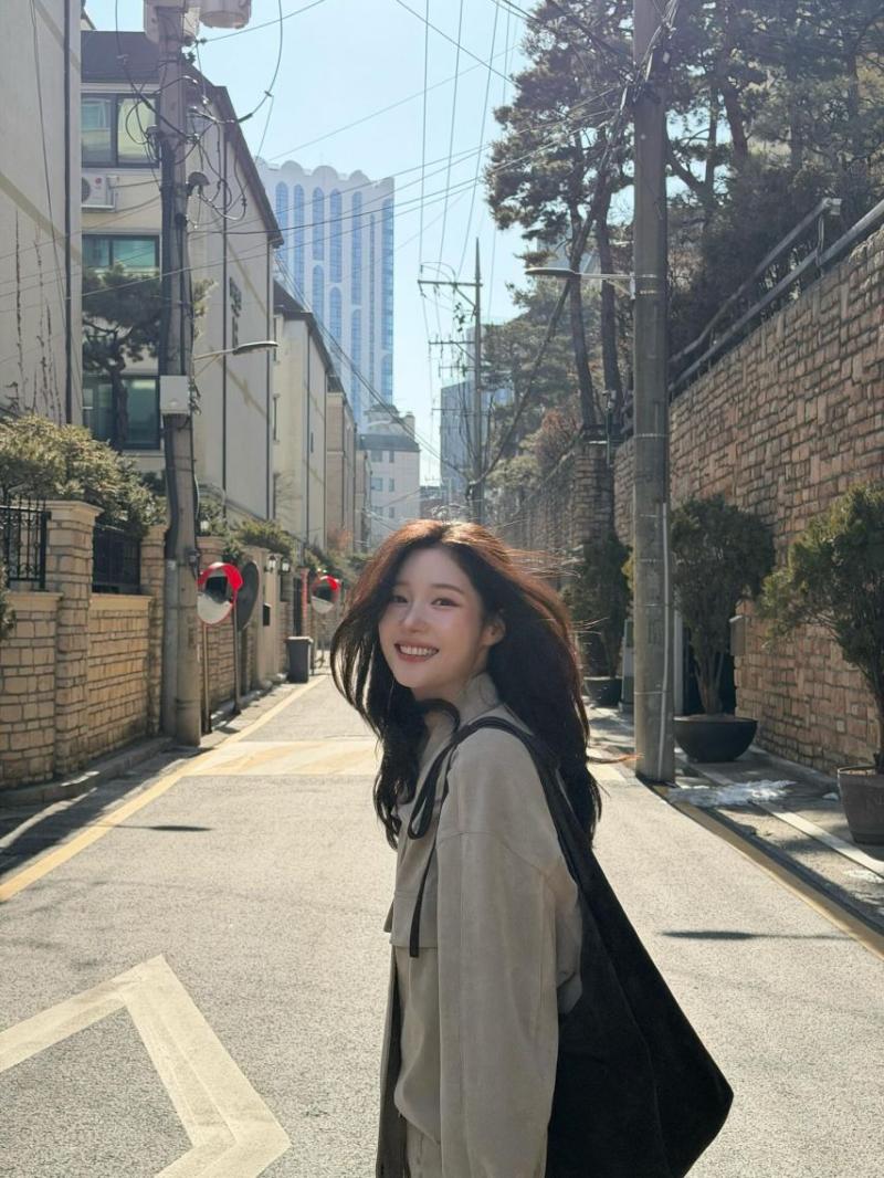 정채연