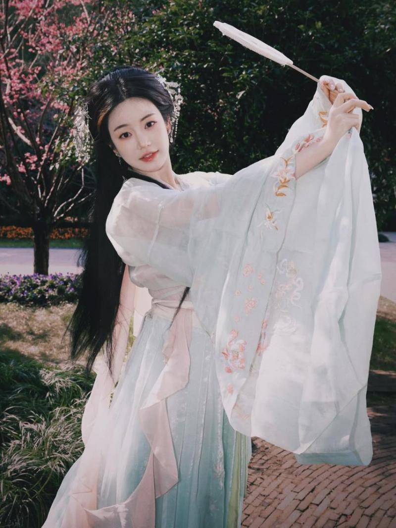이유비