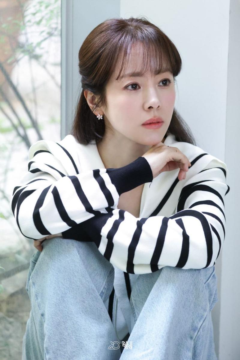한지민 박성훈 미혼남녀의효율적만남 포스터촬영 비하인드