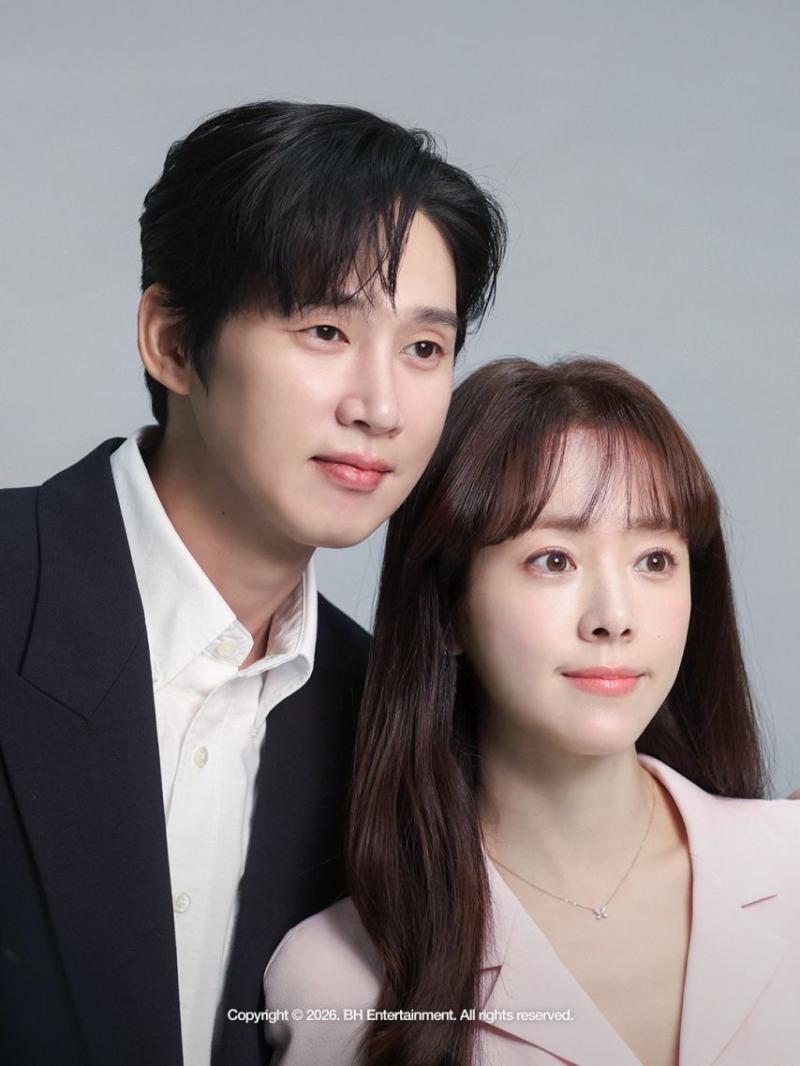 한지민 박성훈 미혼남녀의효율적만남 포스터촬영 비하인드