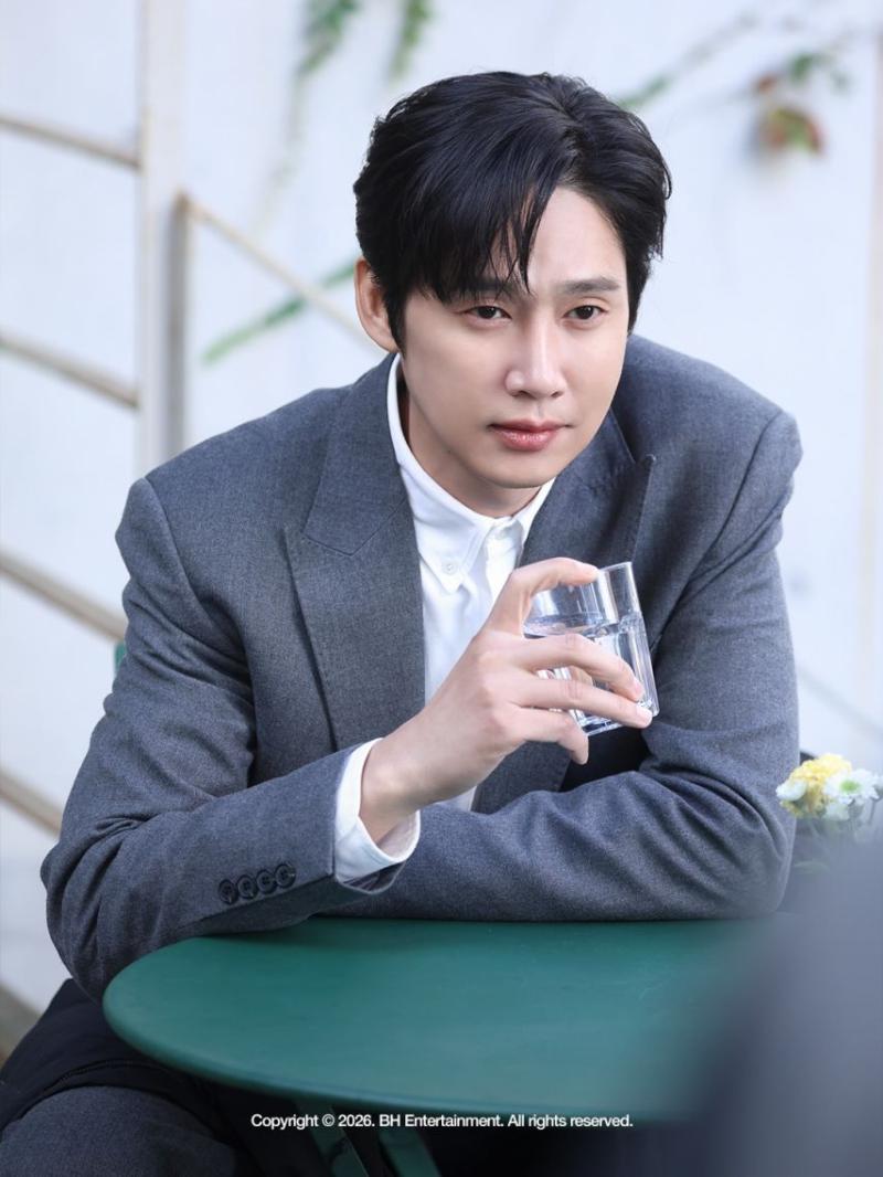 한지민 박성훈 미혼남녀의효율적만남 포스터촬영 비하인드