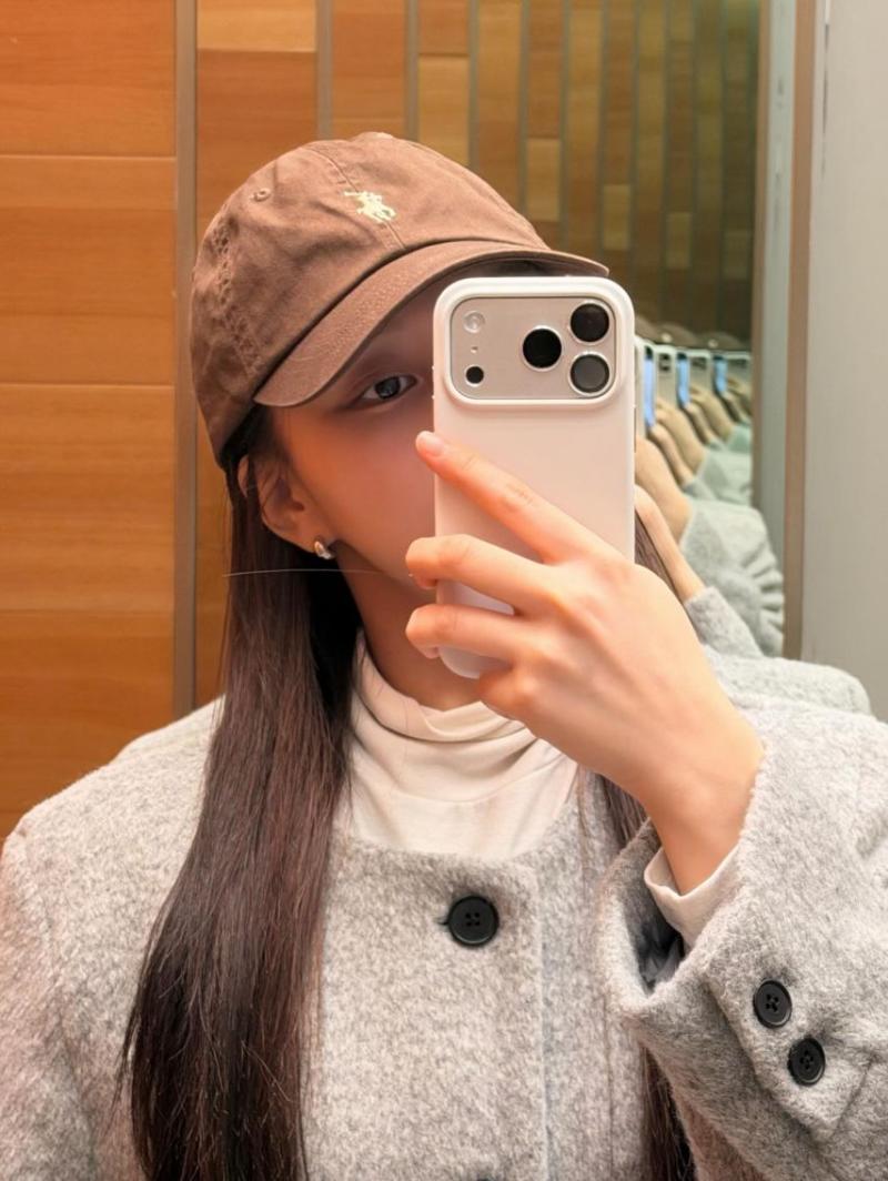 엄지 VIVIZ비비지 인별