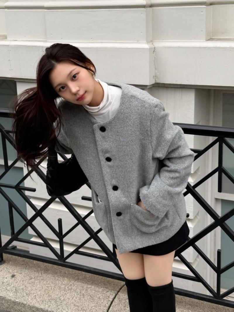 엄지 VIVIZ비비지 인별