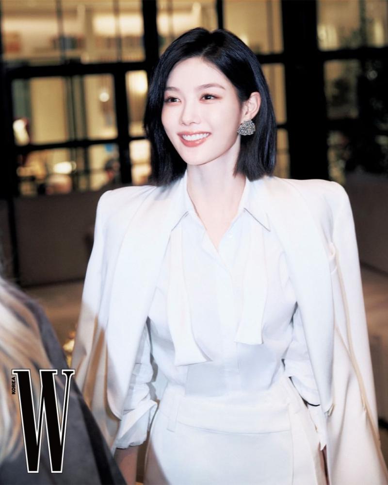 김유정 WKorea