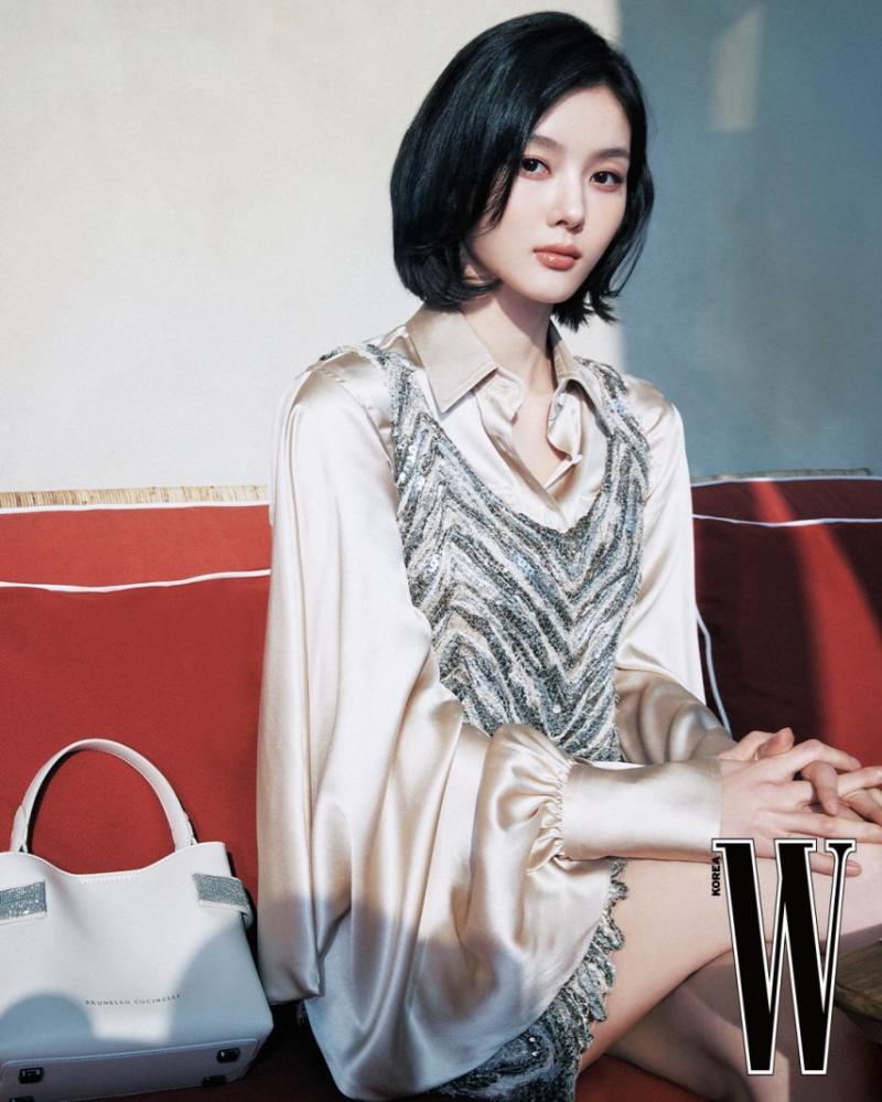 김유정 WKorea
