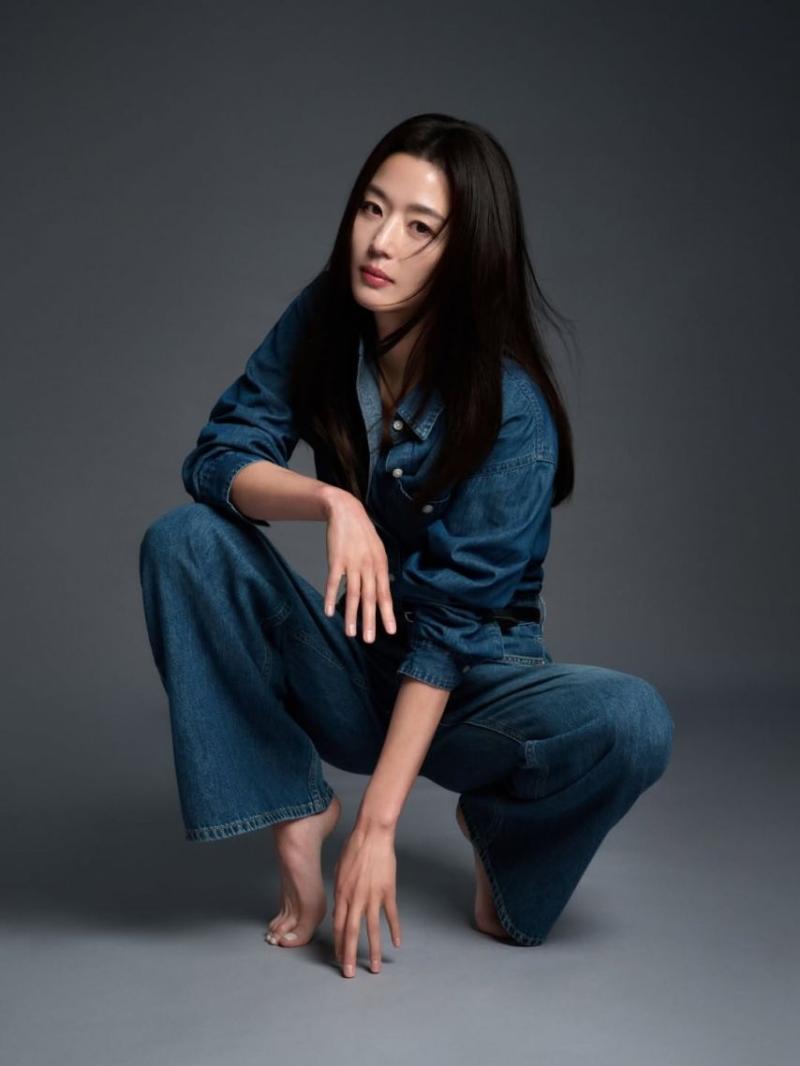탑텐 2026 새로운 앰버서더 배우 전지현.JPG