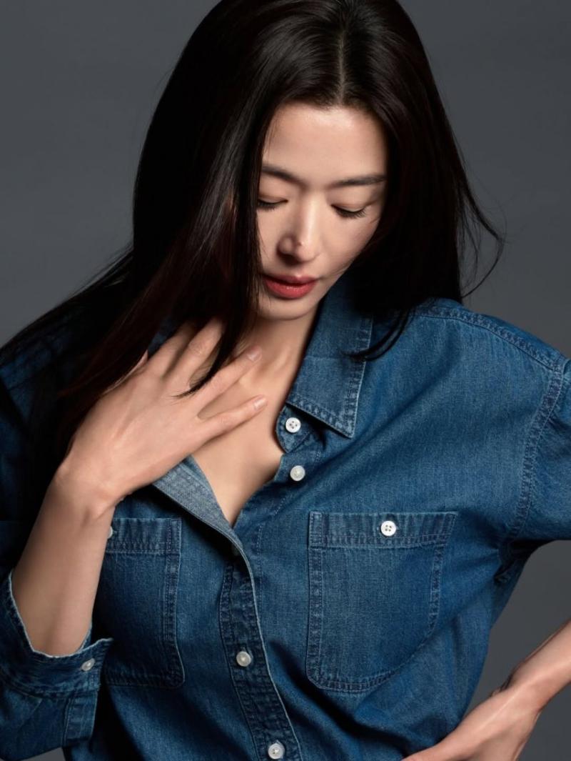 탑텐 2026 새로운 앰버서더 배우 전지현.JPG